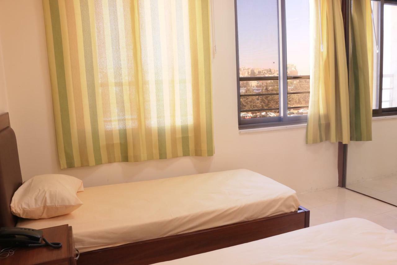 Badan Suites Safut Exterior foto